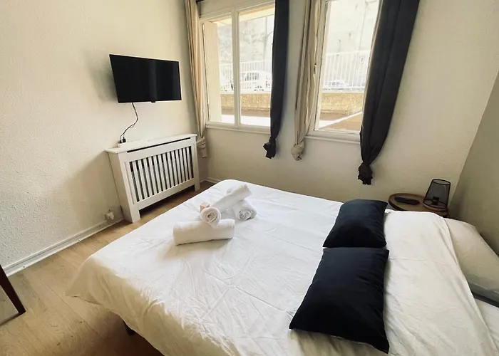 Apartman Of 21m 2 Near The Heart Of *